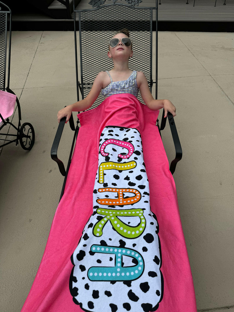 Load image into Gallery viewer, Black &amp; White Spotted Towels
