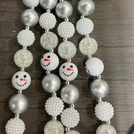 Snowman bubblegum necklace