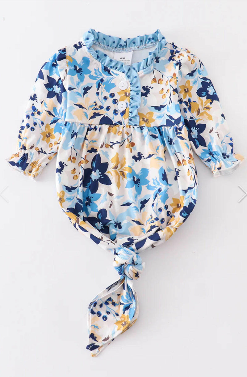 Load image into Gallery viewer, Knotted gowns
