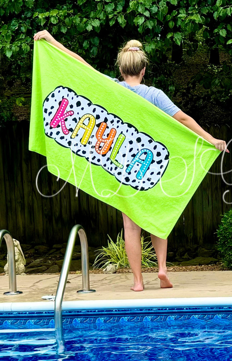Load image into Gallery viewer, Black &amp; White Spotted Towels
