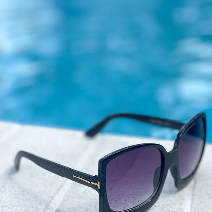 “Big Dreams” Black Square Sunglasses