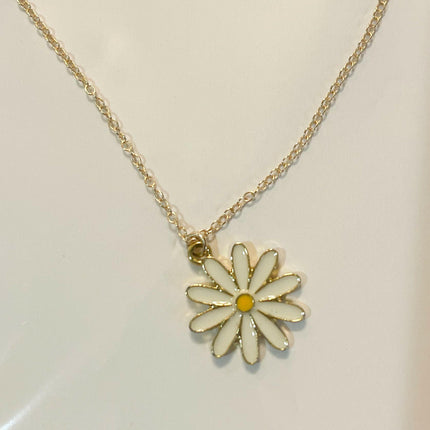 Flower Pendant necklace