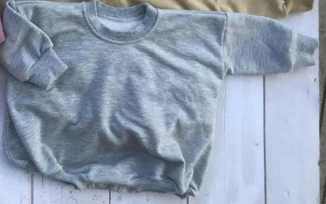 Load image into Gallery viewer, Sweater rompers
