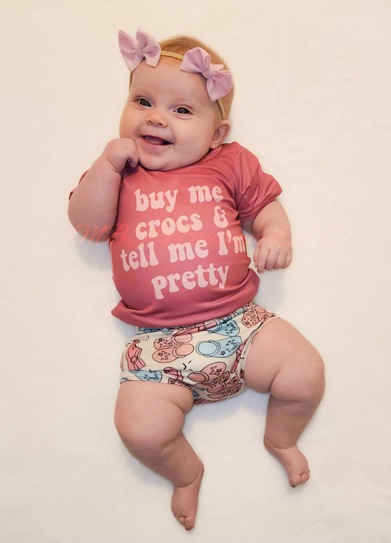 Load image into Gallery viewer, Buy me crocs and tell me I’m pretty
